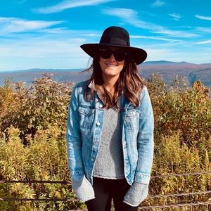 Meet your Posher, Keri